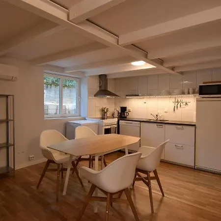 Solferie Apartment- Osterveien Apartment